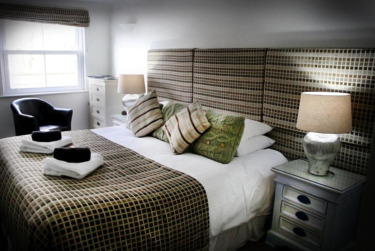 Townhouse Rooms Truro Buitenkant foto